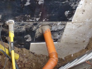 Rohrdurchführung nicht abgedichtet-Dessau